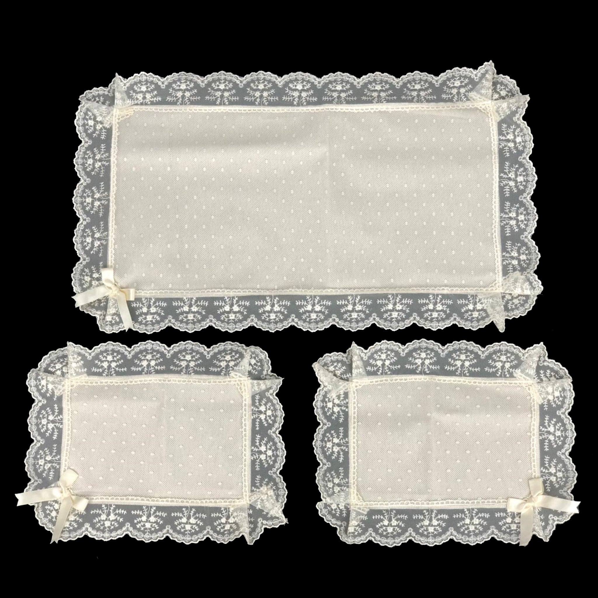 Completo centrini e runner set 3 pezzi Nausikaa con macrame' art.Lory 0753