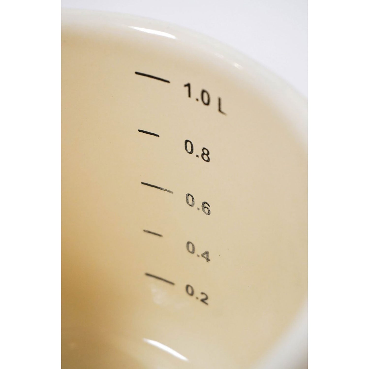 Tazza con misurino smaltata Isabelle Rose a pois e manico Shabby chic 1L 5155