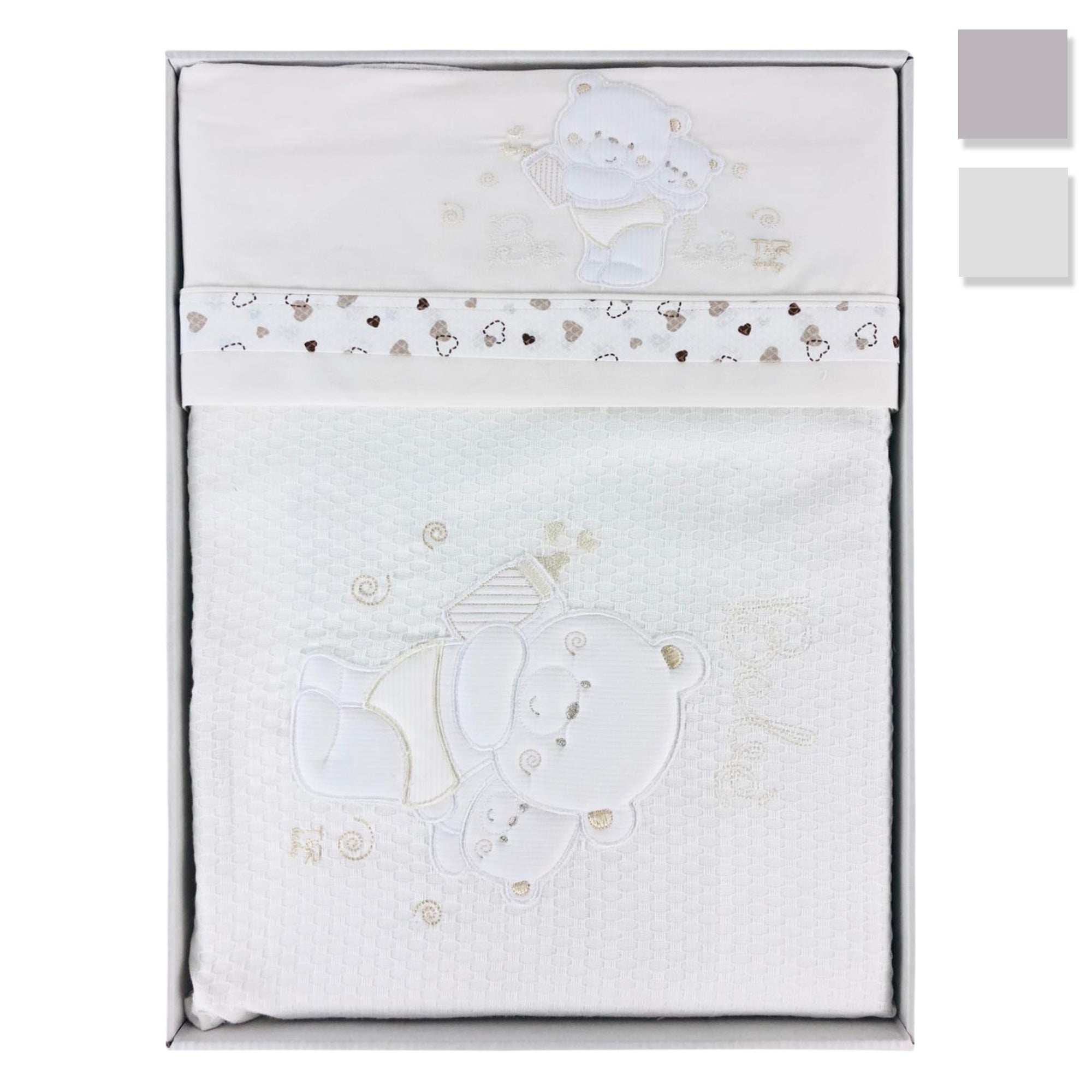 Coordinato lettino cotone ricamato Piccole Emozioni set 4pz con copertina 2909
