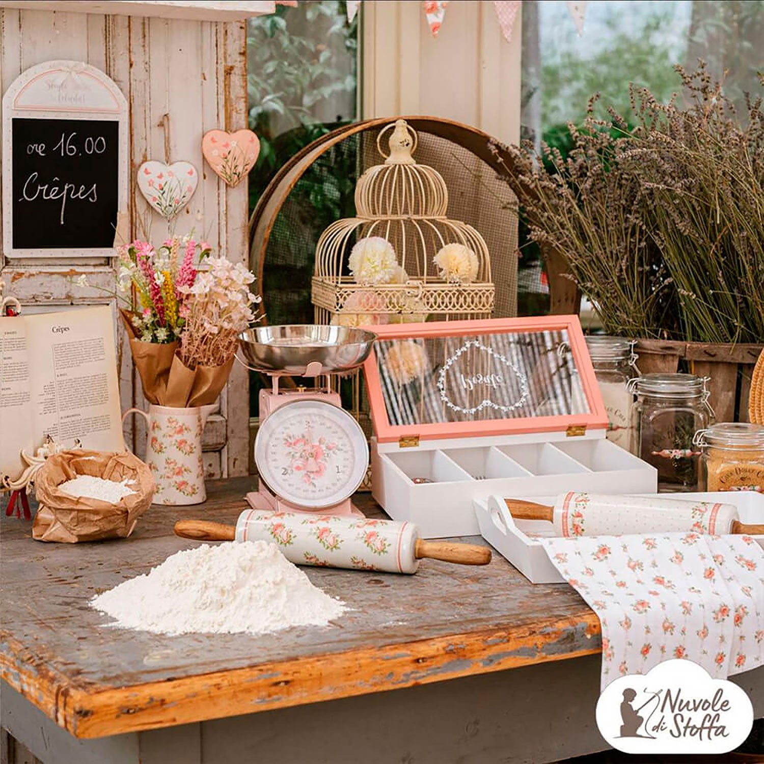 Bilancia da cucina Nuvole di Stoffa stile Retrò Shabby chic Annette fiori 5204