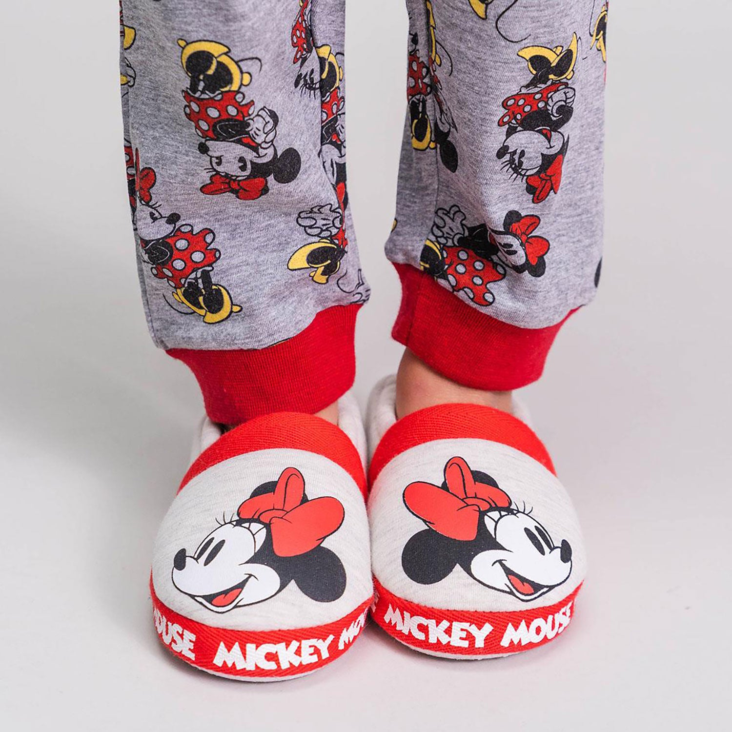 Pantofole invernali chiuse Minnie Mouse antiscivolo bambina ragazza 5558